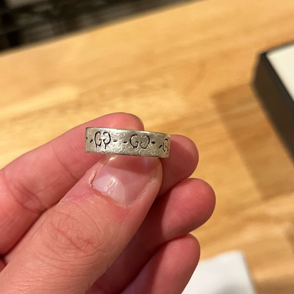 Gucci size 6 Ghost ring - authentic
